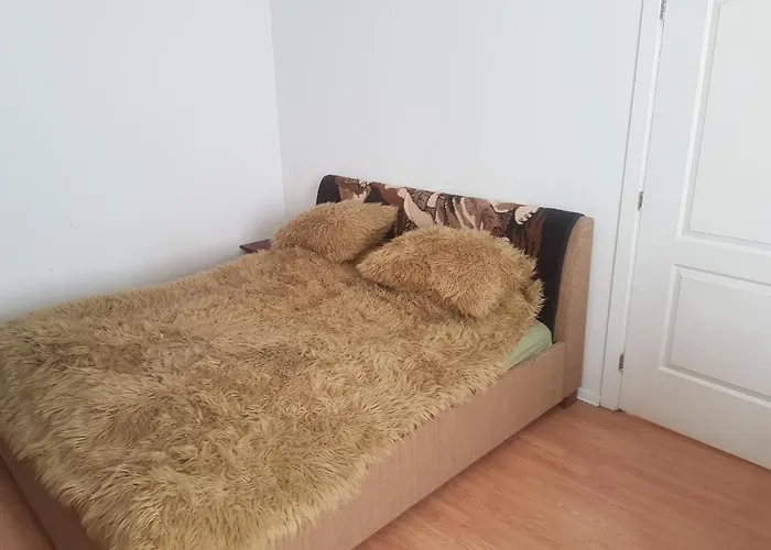 Cozy In Good Location! *