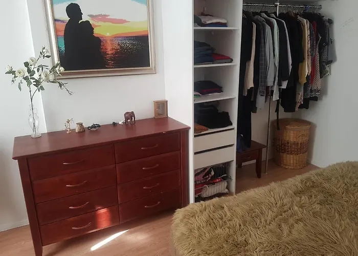 Cozy In Good Location! *