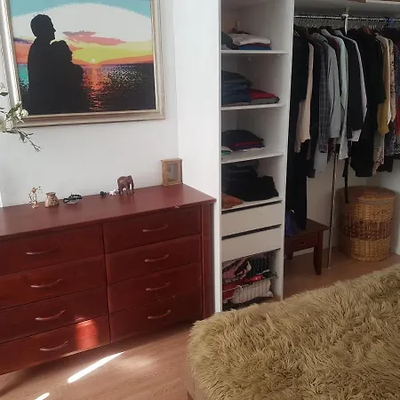 Cozy In Good Location! *